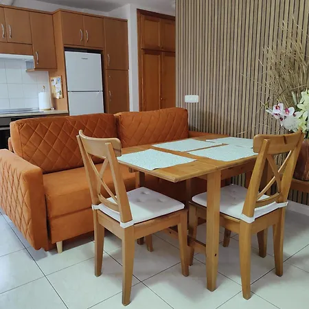 Διαμέρισμα 1 Bedroom In The Center Of